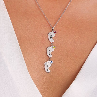 Collar de plata personalizado para mamá con pies de bebé 1-10 colgantes