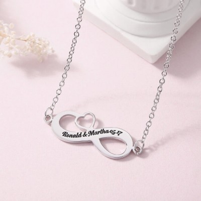Collar personalizado con nombre grabado